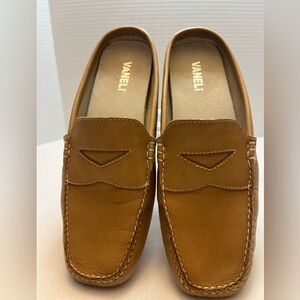 Vaneli Leather Slip-On Loafer Mules Women’s Beige Tan Driving Sole Flats 6.5